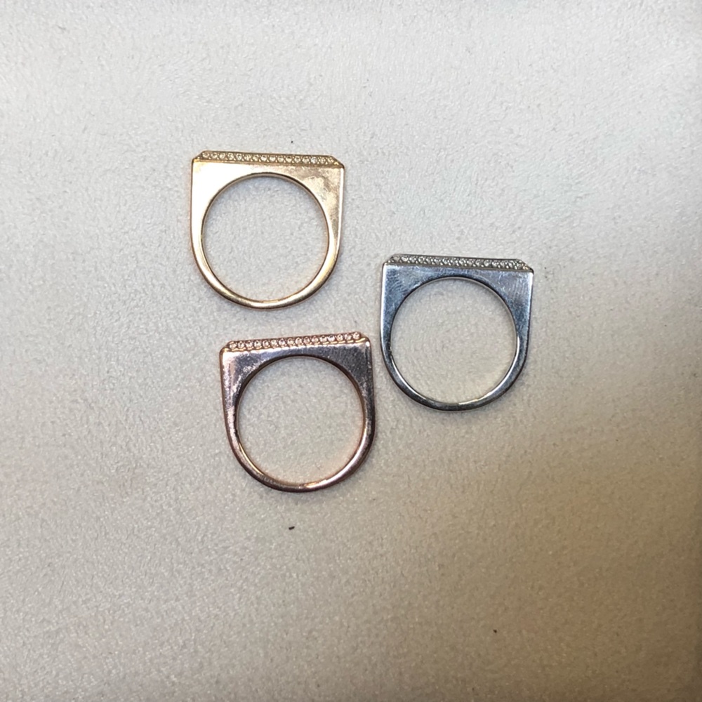 Henri Bendel set of 3 rings size 7